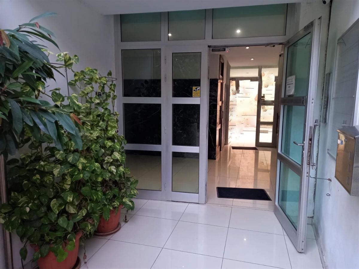 Artemis Boutique Apartment 2 Лімасол Екстер'єр фото